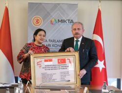 Sambangi Pimpinan Parlemen Turki, Puan Salurkan Bantuan untuk Korban Gempa