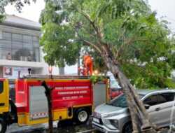 Hujan Deras, Ruas Jalan di Kediri Dilanda Banjir