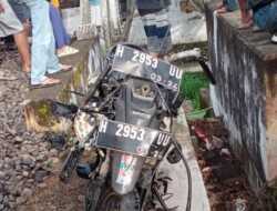 Pemotor di Pelintasan Sebidang Kalibodri Kendal Tertabrak Kereta Argo Sindoro, KAI Tuntut Ganti Rugi