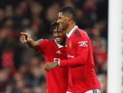 LIGA INGGRIS — Manchester United Kalahkan Nottingham Forest 2-0
