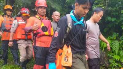 Pelajar SMP yang Tenggelam di Sungai Cibeureum Sukabumi Ditemukan, Kondisinya Meninggal Dunia