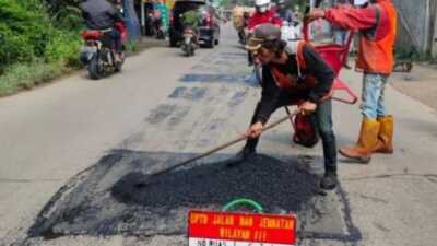 Pemerintah Kucurkan RP2 Miliar untuk Perbaikan Jalan Kudus-Purwodadi