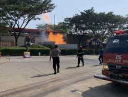 Dua Hari Semburan Api di Rest Area Tol Cipali tak Kunjung Padam