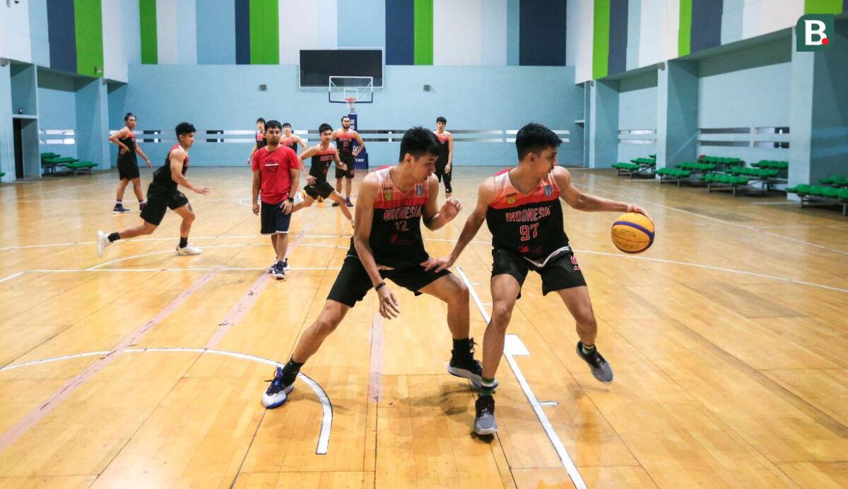 Perbasi Pecahkan Rekor Kegiatan Dribble Bola Basket di Madiun yang Dicatat Museum Rekor Dunia Indonesia