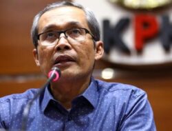 KPK Tahan Tiga Tersangka Kasus Dugaan Korupsi Pengadaan Lahan PTPN XI