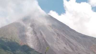 Warga Sitaro Diimbau Waspadai Awan Panas Gunung Karangetang