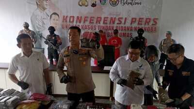 Polres Banyumas Bongkar Industri Tembakau Sintetis di Cilacap