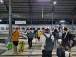 Okupansi Kereta Api Jarak Jauh Pada Hari Pertama Libur Paskah Capai 113 Persen