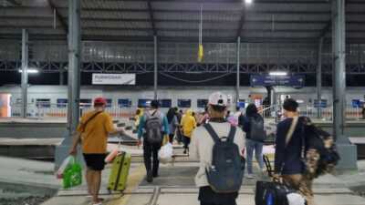 Sebanyak 3,5 Juta Tempat Duduk Disiapkan PT KAI Hadapi Nataru