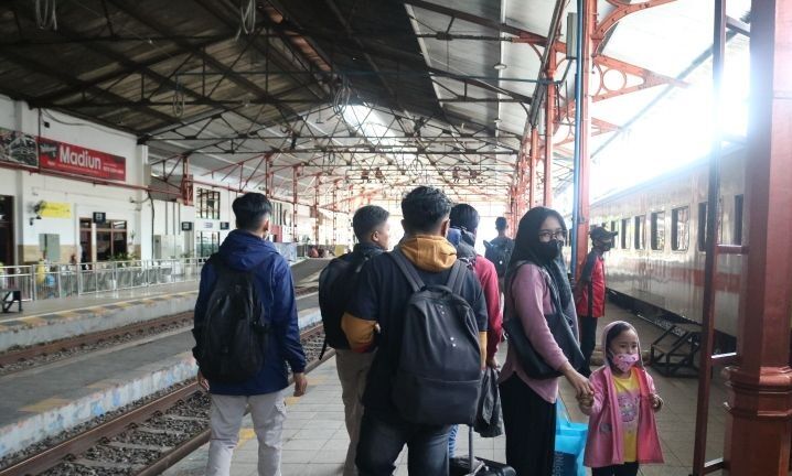 Daop 7 Madiun, Tiket Kereta Api