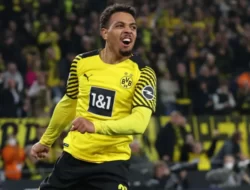 LIGA JERMAN — Tekuk Monchengladbach 5-2, Dortmund Tempel Ketat Bayern