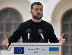 Zelensky Sebut Ukraina, AS, dan Rusia Bahas Parameter Akhiri Krisis