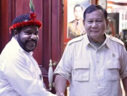Temui Menhan, Lenis Kogoya: Warga Adat Papua Dukung Prabowo di Pilpres 2024