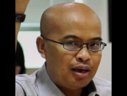 Sahroni: Desmond Mahesa Politisi yang Punya Warna Berbeda