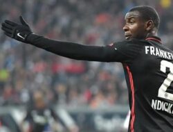 LIGA ITALIA — AS Roma Datangkan Evan Ndicka dari Frankfurt Tanpa Biaya
