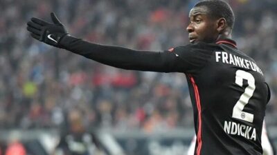 LIGA ITALIA — AS Roma Datangkan Evan Ndicka dari Frankfurt Tanpa Biaya