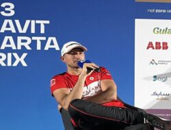 Jake Dennis Berpeluang Rebut Juara Dunia Formula E