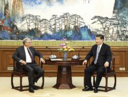 Xi Jinping Puji Bill Gates Upaya Entaskan Kemiskinan di Dunia 