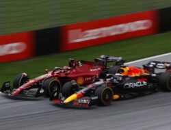 FORMULA 1 — Ditempel Ketat Ferrari, Verstappen Pole Position di GP Austria
