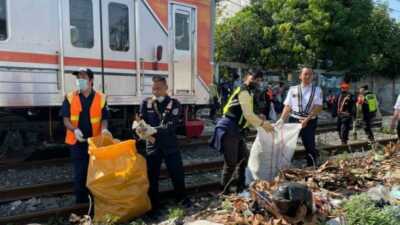 Sepanjang Januari-September 2024 PT KAI Sudah Menutup 130 Perlintasan Kereta Api Berbahaya