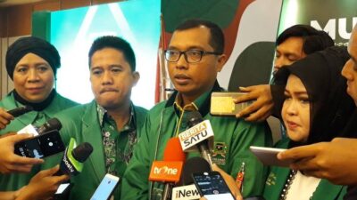 Prabowo Masih Ungguli Ganjar di Poltracking, PPP Minta Tunggu Cawapres Diumumkan