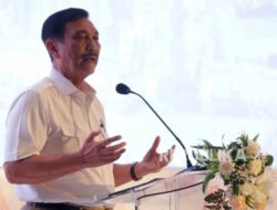 Luhut Sarankan Bali Gunakan Pungutan Wisman untuk Kelola Sampah