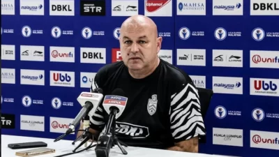 Pelatih Persib Bersyukur Timnya Catat Kemenangan Perdana di Super League 2025-2026