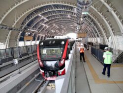 Asik, Pengguna LRT Bisa Minum Air Minum Gratis Sepuasnya di Stasiun-stasiun se Jabodebek