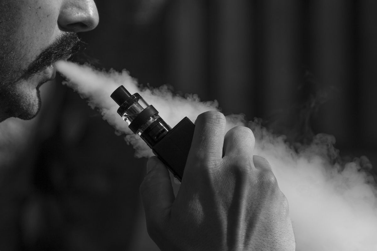 UU KESEHATAN -- Vape Masuk Golongan Zat Adiktif, Sama dengan Rokok