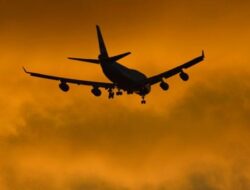 Seorang Pilot dan 5 Politisi Kolombia Dilaporkan Meninggal Kecelakaan Pesawat