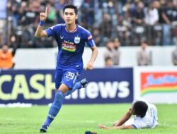 LIGA 1 INDONESIA — Dua Gol Septian David Bawa Kemenangan bagi PSIS atas Arema