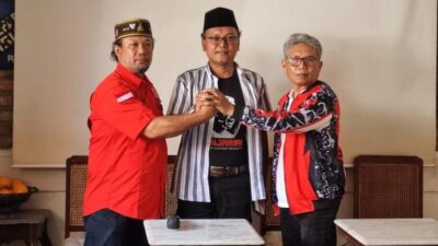 Tim Ganjar Singgung Anies Politik Identitas dan Prabowo Pelanggar HAM