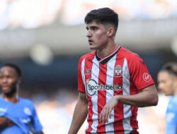 Tawaran Diterima, Newcastle Segera Dapatkan Tino Livramento dari Southampton