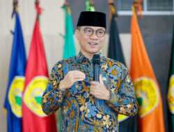 Dapat Penghargaan Dharma Pertahanan Utama, Yandri: Kita Harus Bersatu Menuju Indonesia Emas 2045