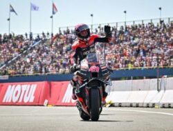 Aleix Espargaro dan Maverick Puas Juara 1-2 di MotoGP Catalunya