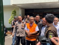 Eks Wali Kota Bandung Yana Mulyana Dituntut 5 Tahun Penjara