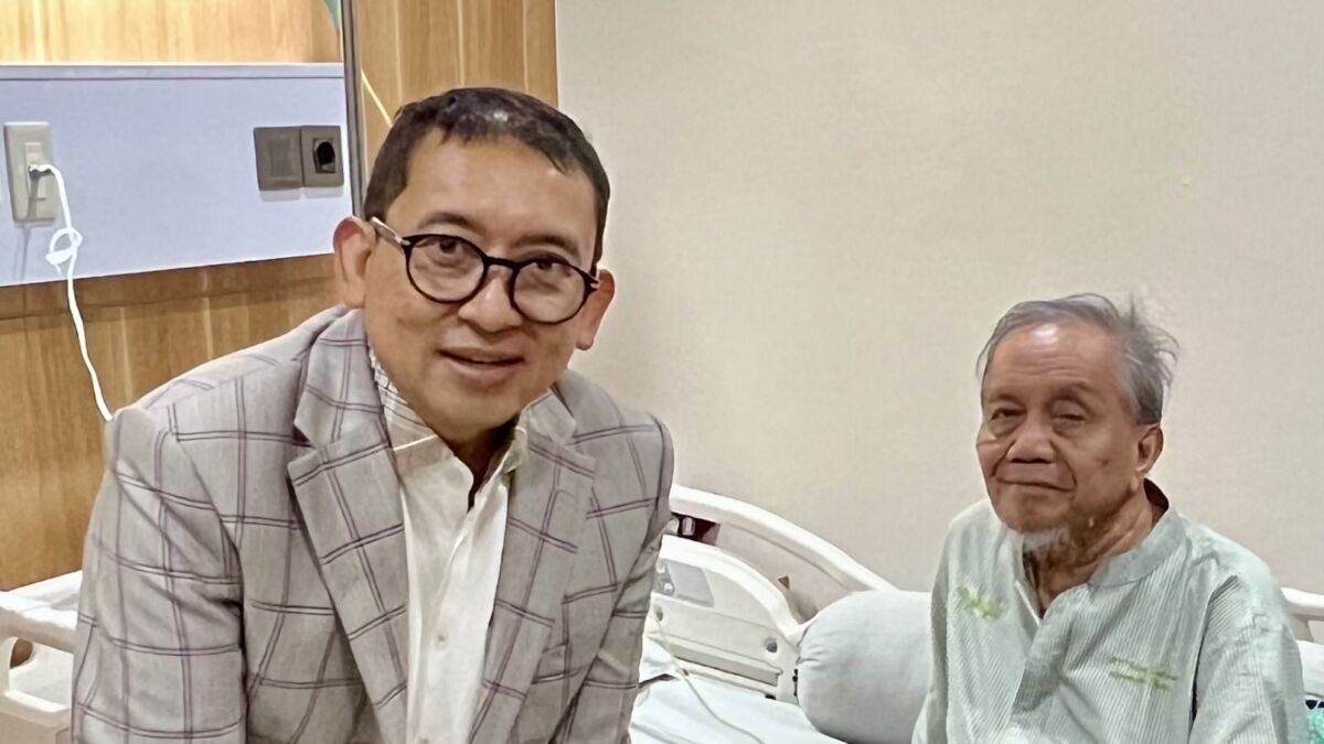 Sastrawan Besar Taufiq Ismail Dirawat di Rumah Sakit