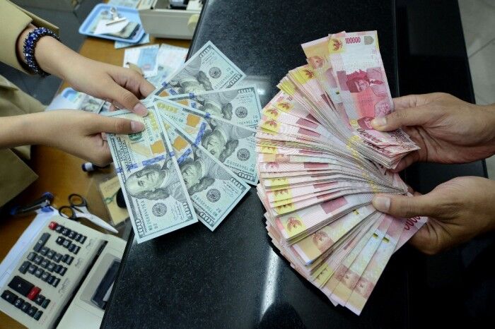 Nilai Tukar Rupiah Menguat Terhadap Dolar AS pada Akhir Penutupan Perdagangan Akhir Pekan