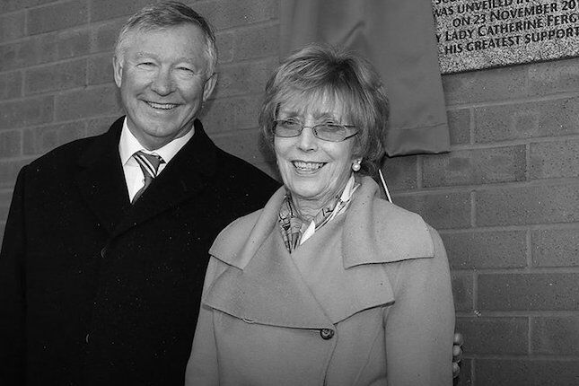 Istri Sir Alex Ferguson Tutup Usia