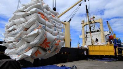 Pemprov Aceh Dapat Tambahan 1.700 Ton Beras untuk Korban Bencana