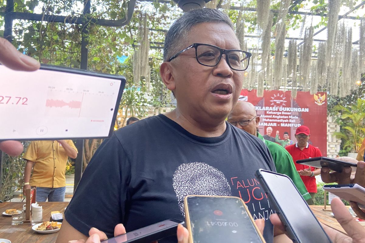 hasto, buka megawati kpk pdip muktamar