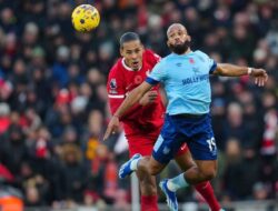 Salah Cetak Brace, Liverpool Gasak Brentford di Anfield