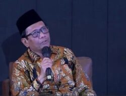 Mahfud Klaim Program Bagi-bagi Susu Gratis Prabowo Butuhkan Impor