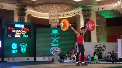 ANGKAT BESI — Satrio Adi Nugroho Rebut Perak di IWF Grand Prix II 2023 Doha