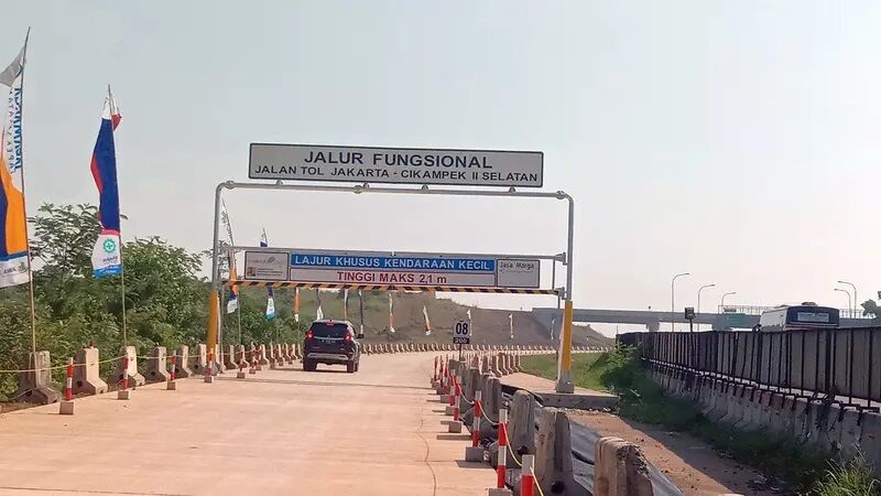 Hati-hati, Tiga Titik di Ruas Japek Sedang Direkonstruksi untuk Kenyamanan Berkendara