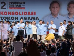 Konsolidasi Tokoh Agama Masyarakat Tasikmalaya, Prabowo Disambut Ribuan Massa Pendukung