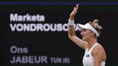 TENIS — Juara Wimbledon Vondrousova Tersingkir dari Australian Open