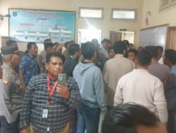 Tuntut Pengembalian Suara Di PPK, Aksi GPHRI Lombok Tengah di Warnai Kericuhan