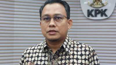 kabag pemberitaan kpk ali fikri aliran