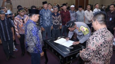 Cegah Tindakan Korupsi Kepala Desa se-Lombok Tengah Teken MoU Polisi